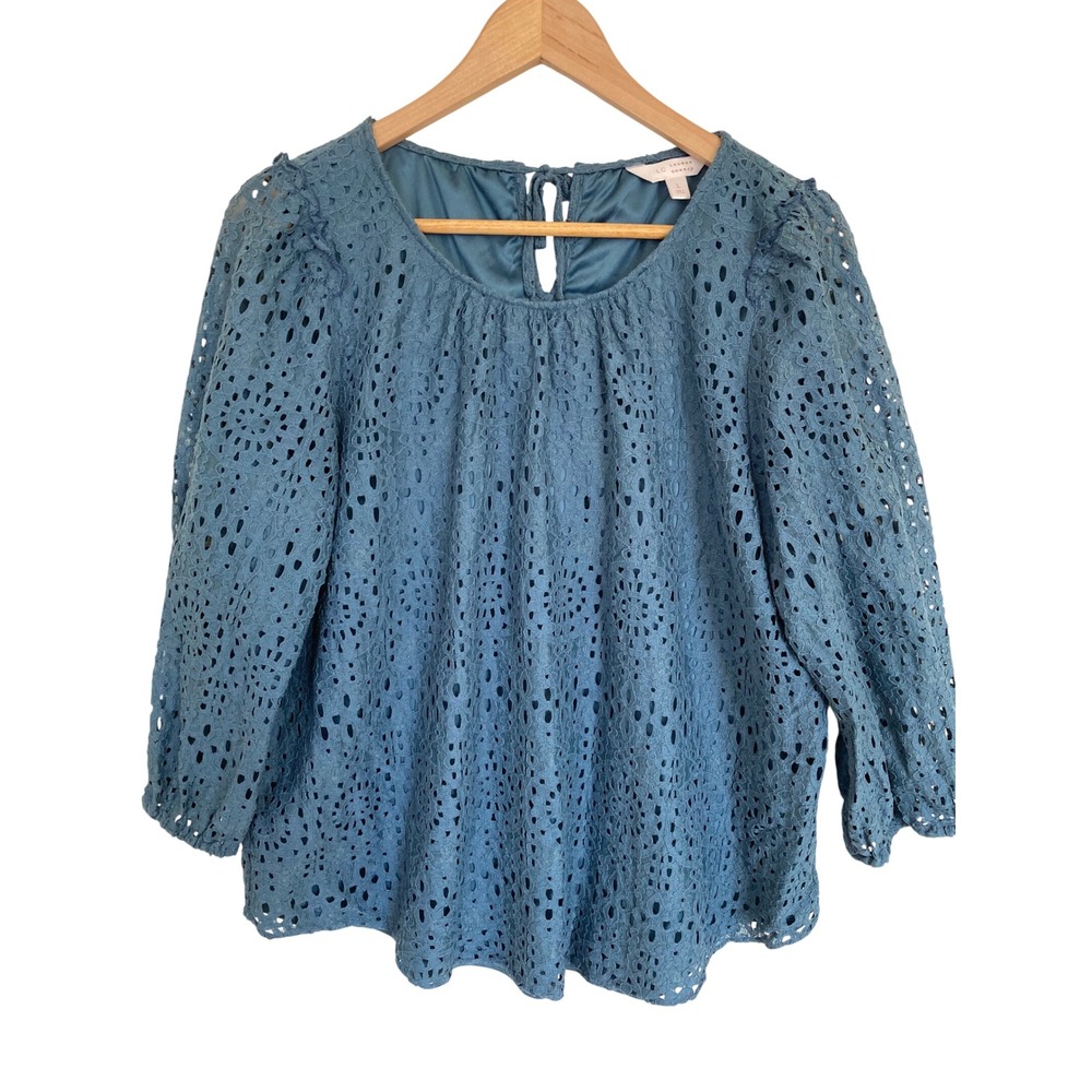 LC Lauren Conrad Blue Eyelet Lace 3/4 Sleeve Blouse L Scoop Neck Keyhole Tie